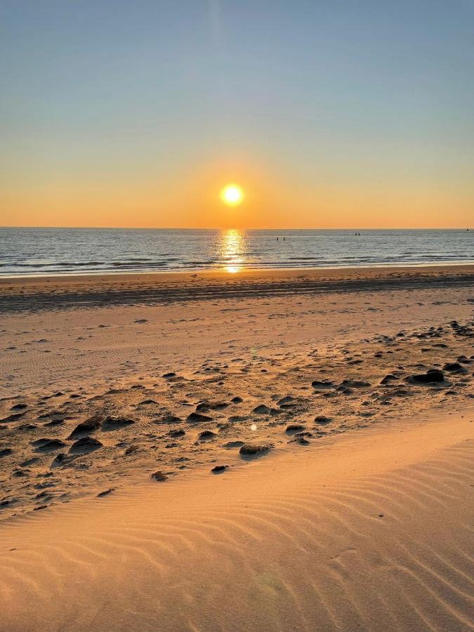 Vakantiewoning 100M Van Het Strand Met 1 Slaapkamer Westkapelle Exterior foto