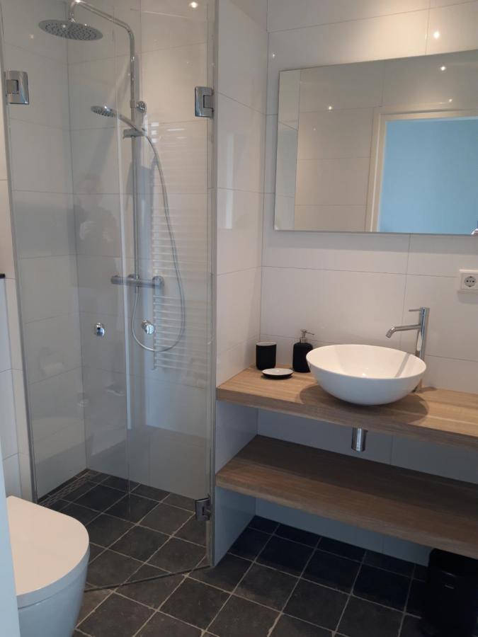 Vakantiewoning 100M Van Het Strand Met 1 Slaapkamer Westkapelle Exterior foto